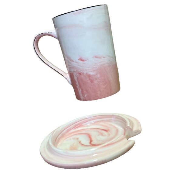 Pink Swirl Ceramic Mug, says “MRS” With Cover And Gold trim, Wifey - Picture 9 of 16